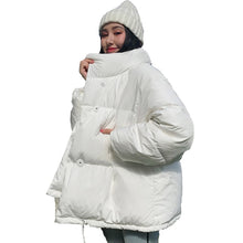 Load image into Gallery viewer, Estilo coreano 2019 jaqueta de inverno das mulheres gola sólida preto branco feminino para baixo casaco solto oversized curto parka
